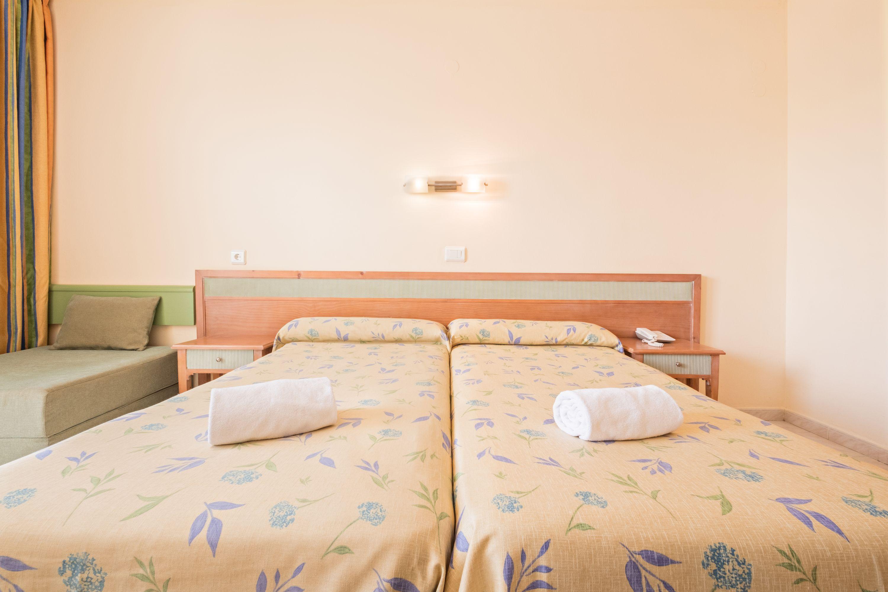 Azuline Pacific Hotel 3*