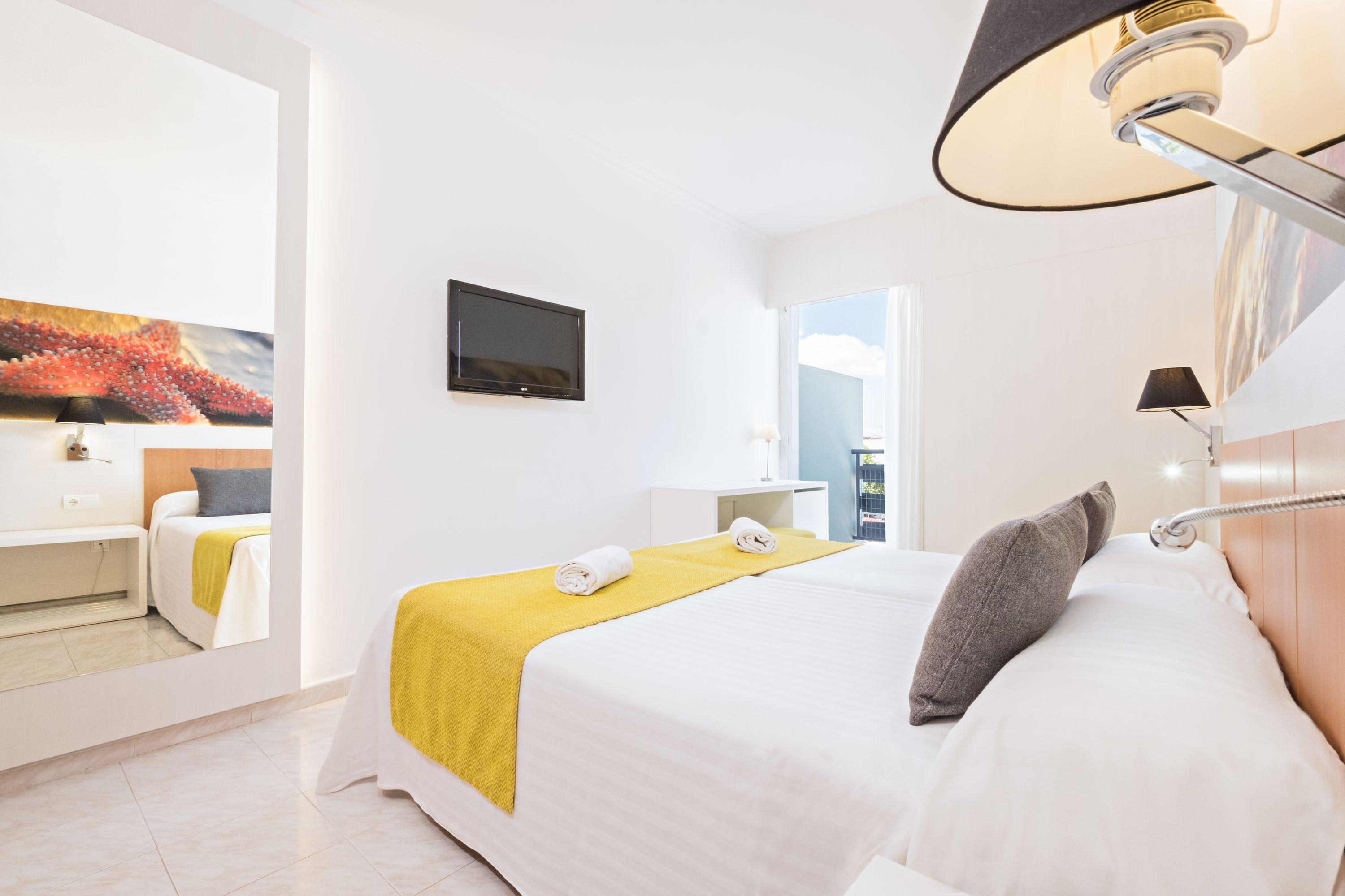 Azuline Pacific San Antonio (Ibiza)