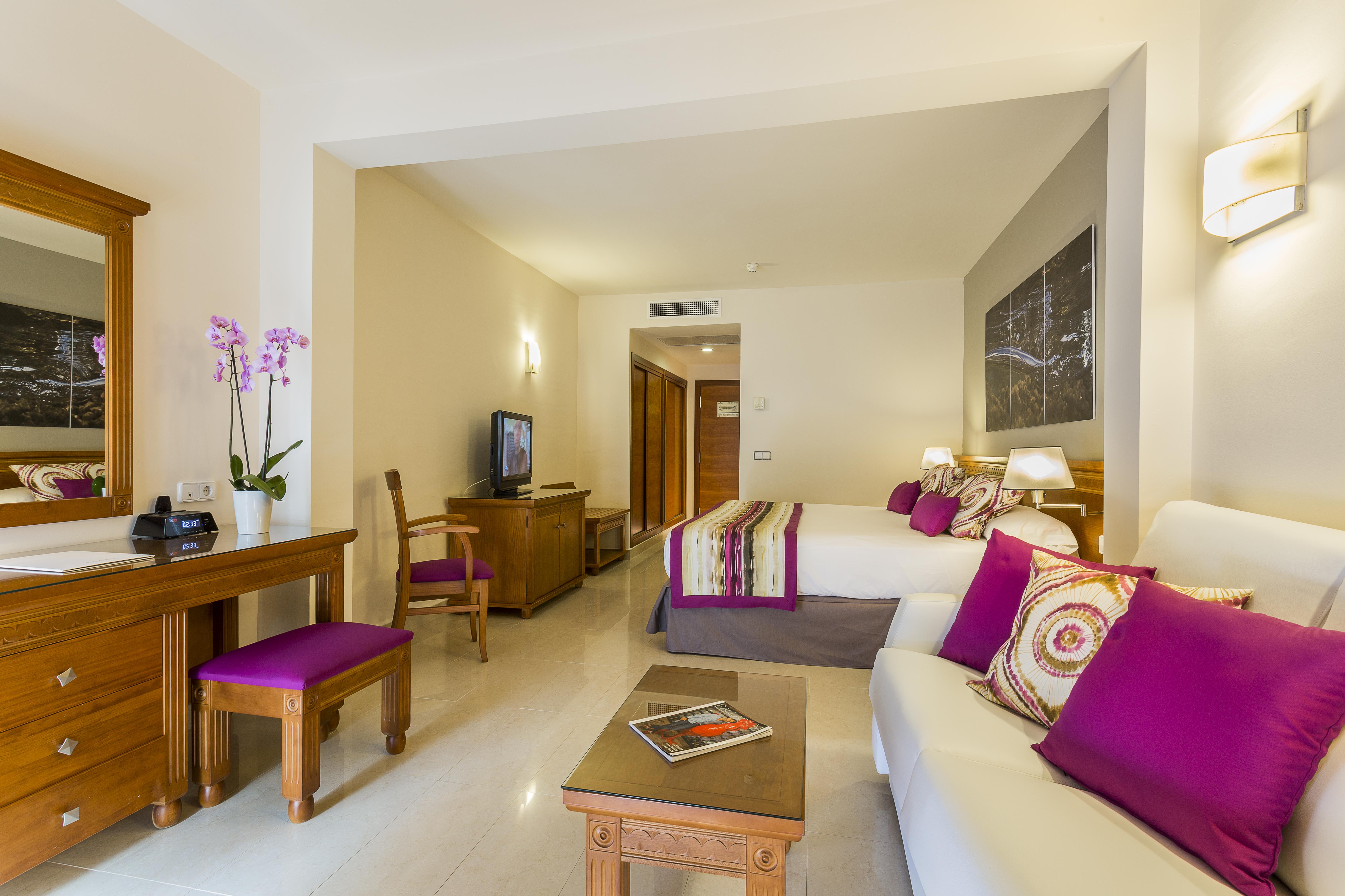 Grand Palladium Select Palace Ibiza Playa d'en Bossa