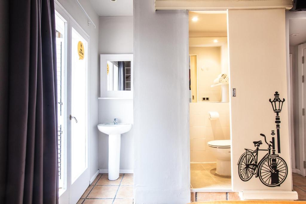 Ten Hostel Albergue