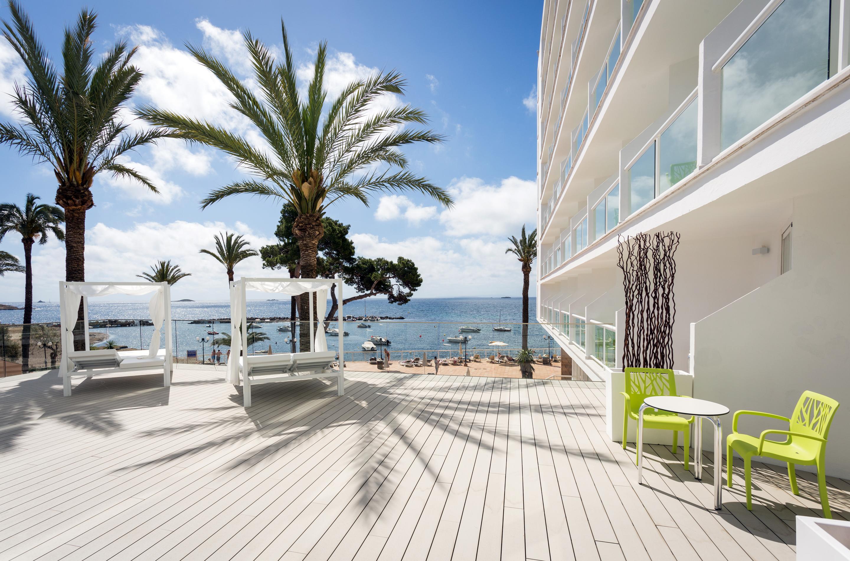 The Ibiza Twiins - 4* Sup Hotel 4*