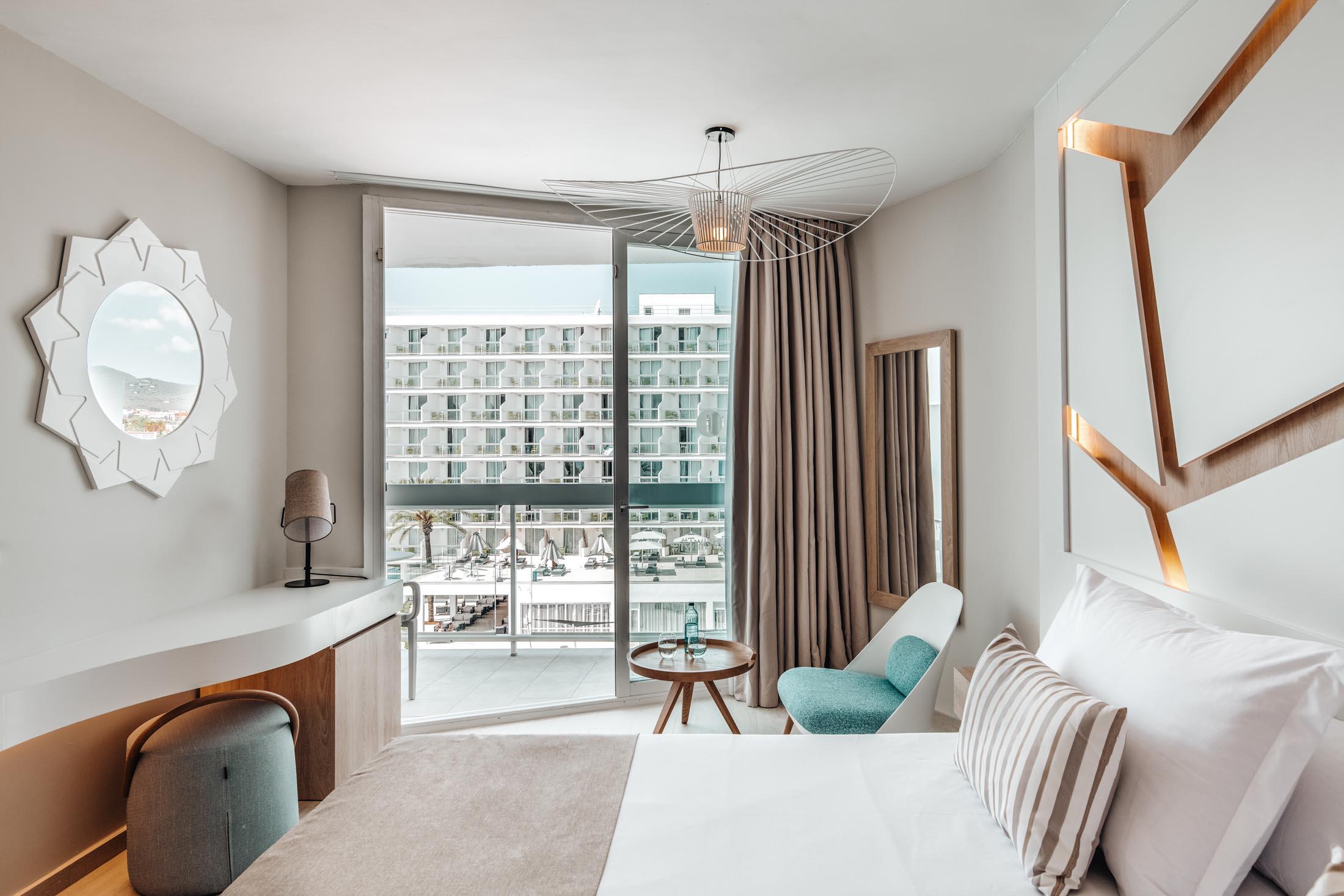 Hotel The Ibiza Twiins - 4* Sup Playa d'en Bossa
