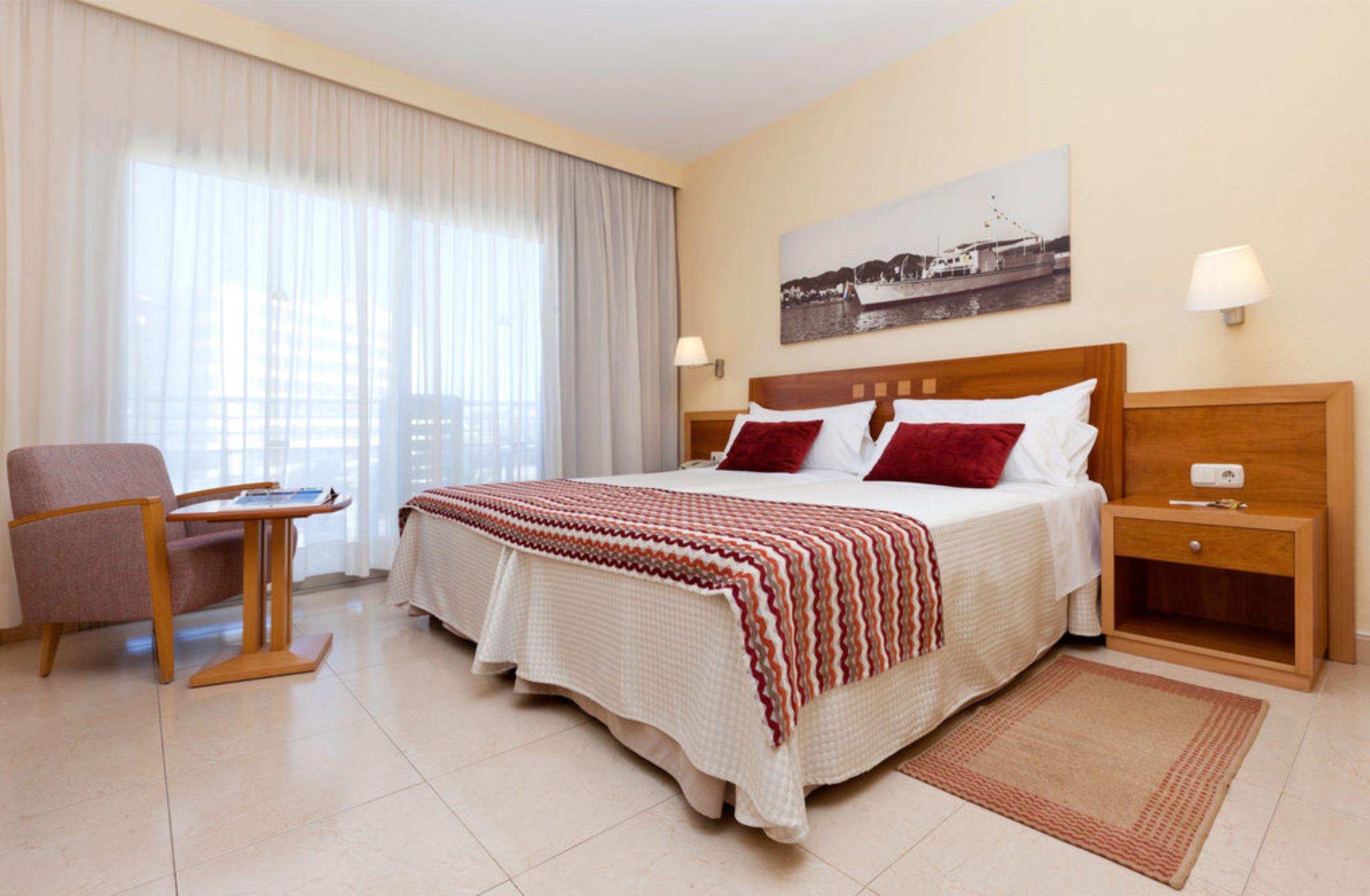 Bellamar & 4* San Antonio (Ibiza)