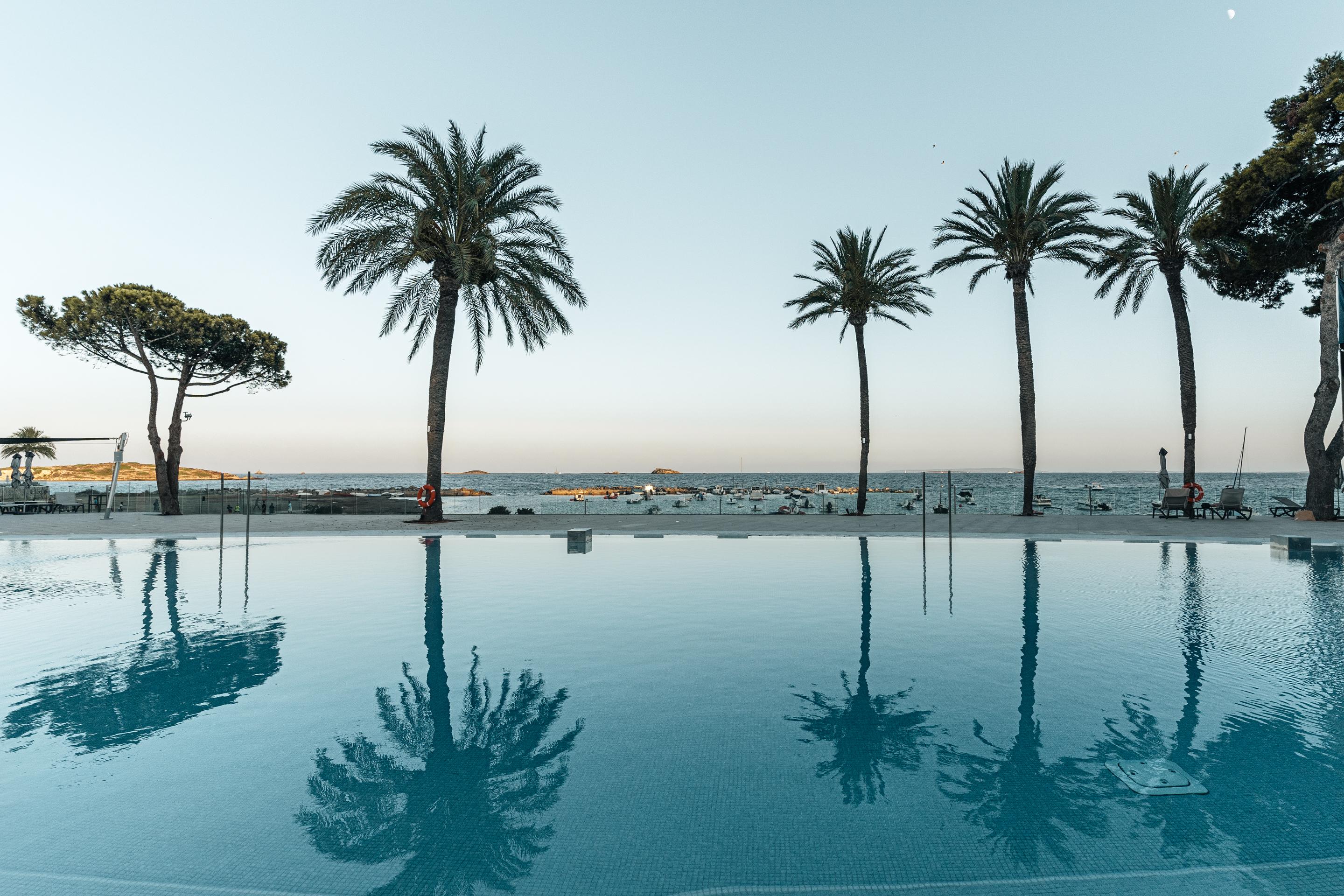 The Ibiza Twiins - 4* Sup Hotel Playa d'en Bossa