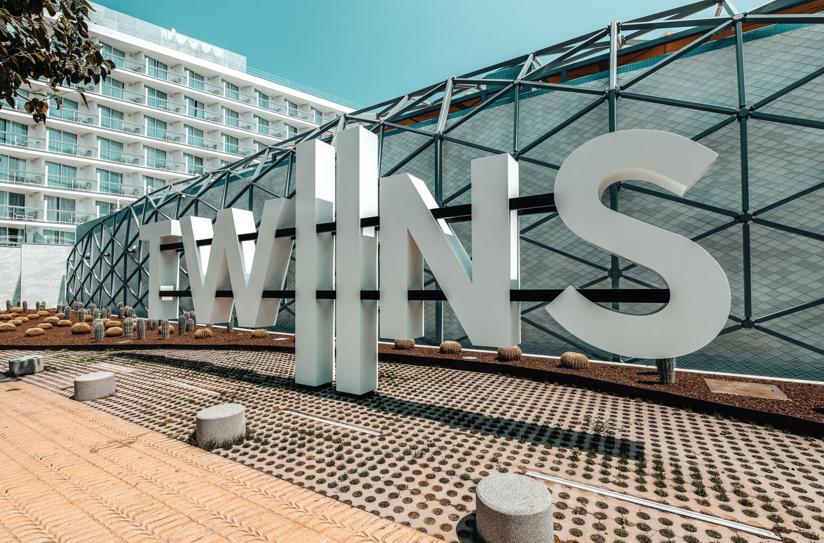 Hotel The Ibiza Twiins - 4* Sup