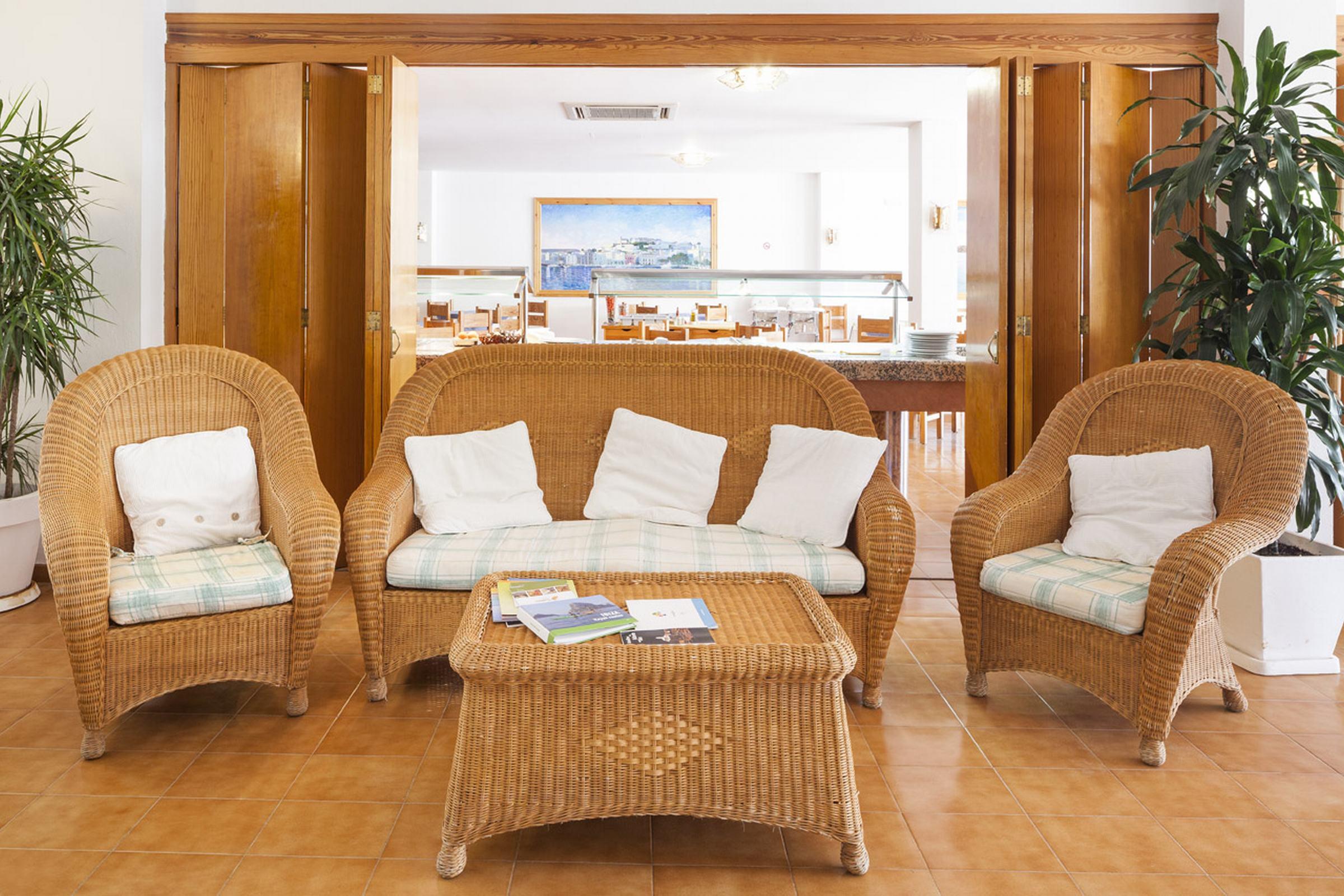Puerto Cala Vadella Aparthotel 3*