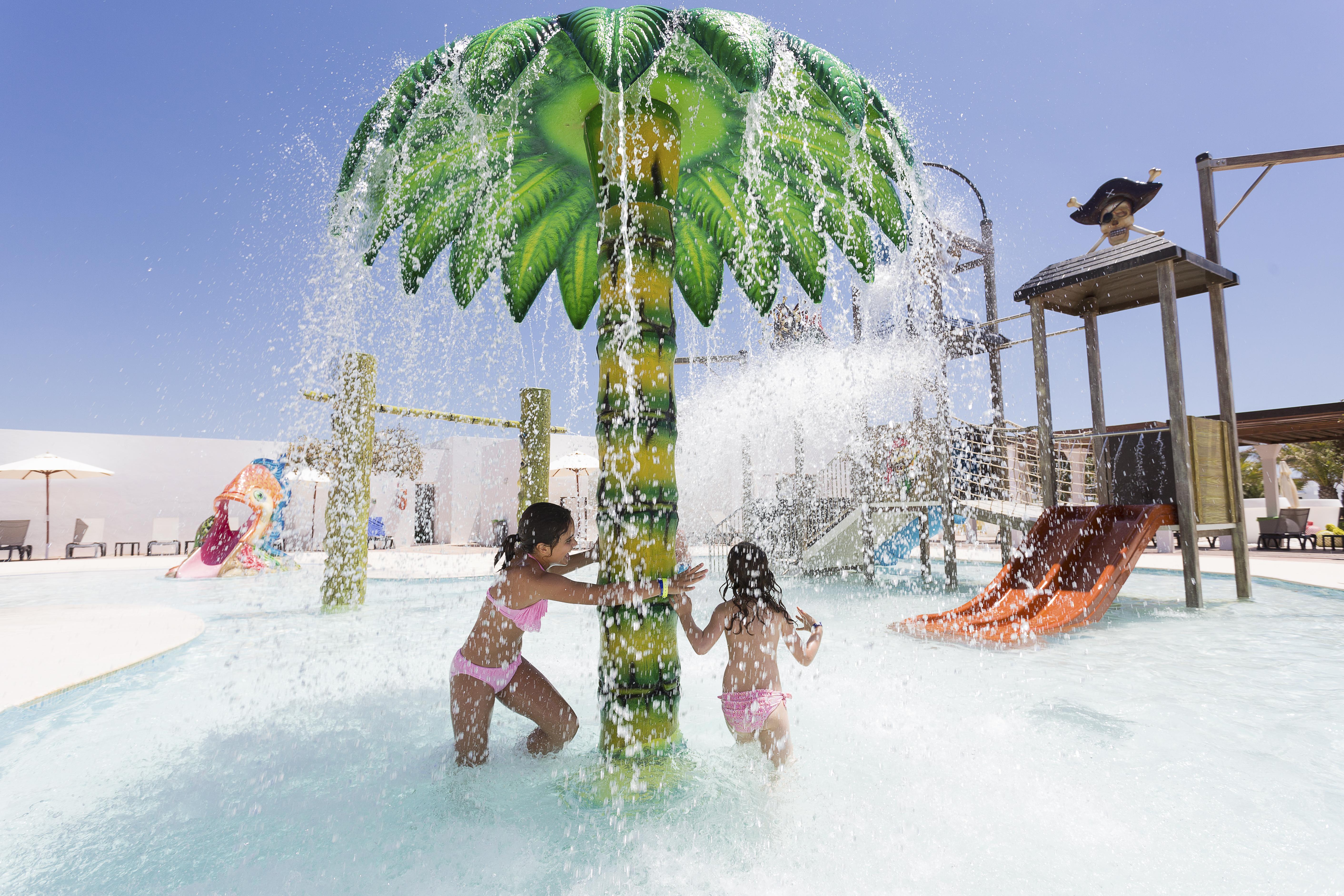 Grand Palladium White Island & Hotel 5*