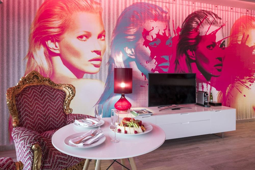 Corso & 4* Ibiza-Stadt
