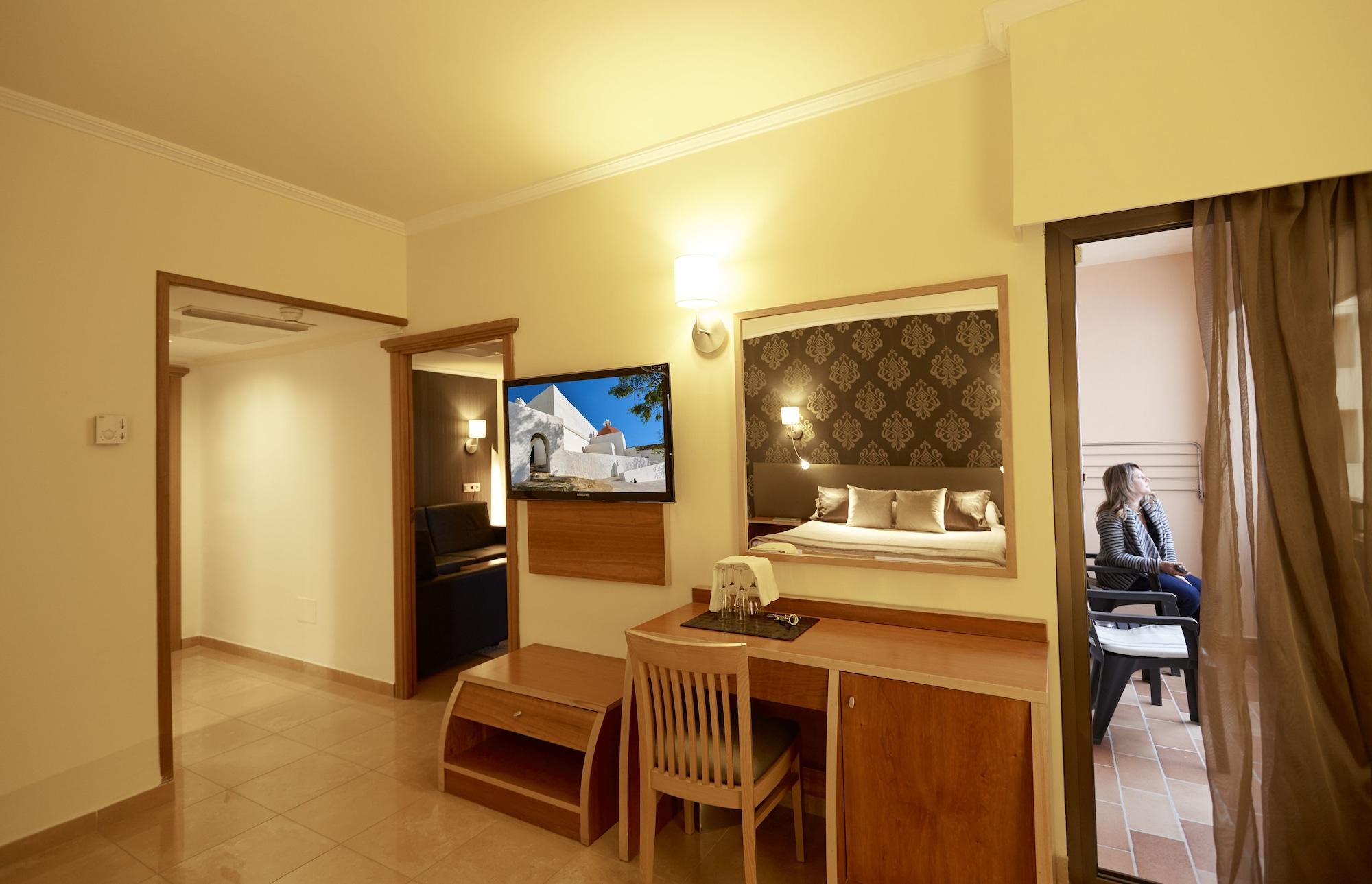 Invisa La Cala (adults Only) Hotel Santa Eularia des Riu