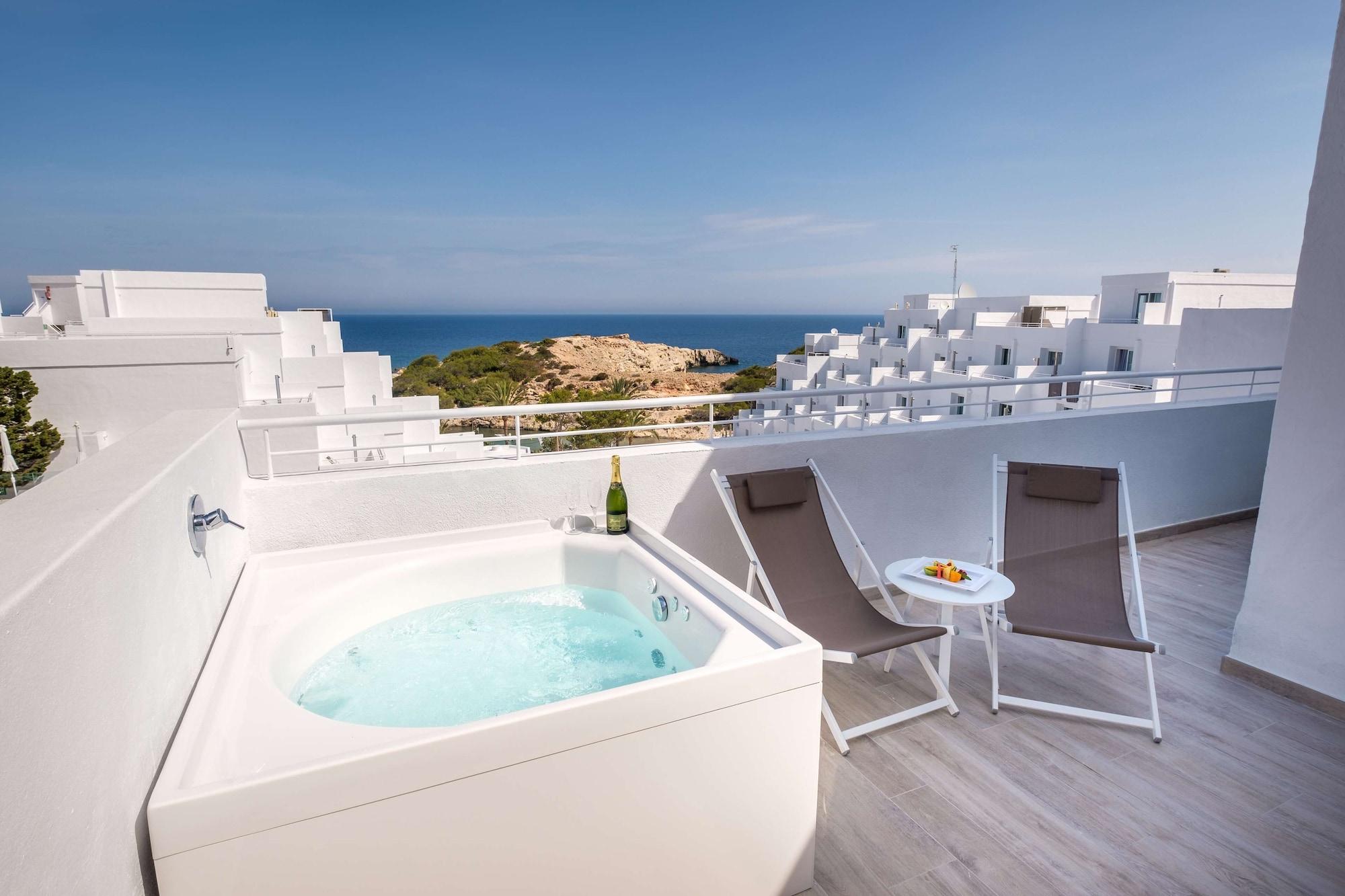 Barcelo - Adults Only 4*