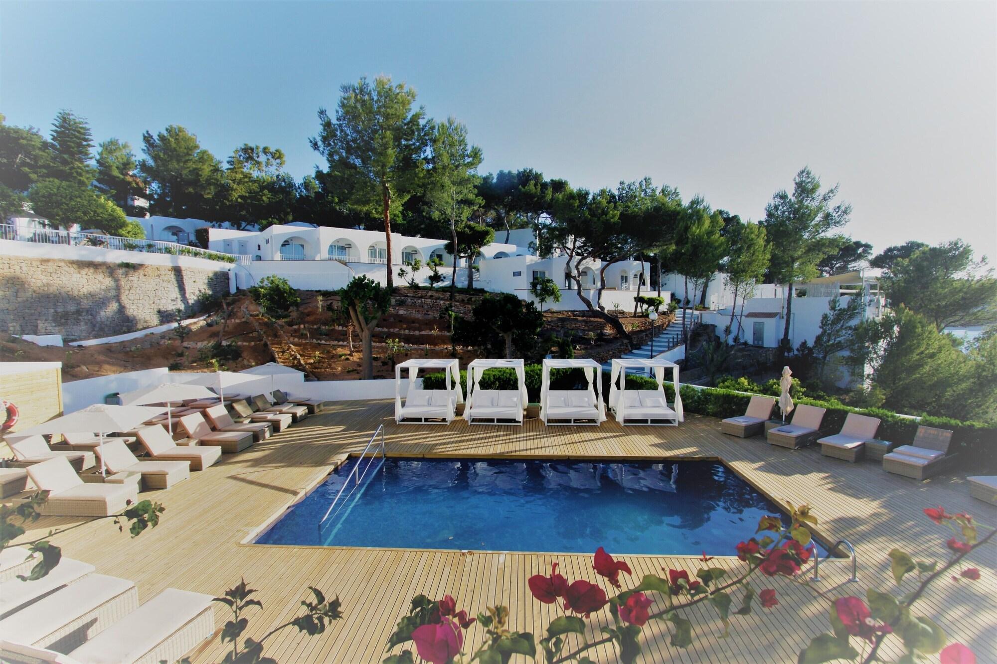 Bg Club Hotel Portinatx