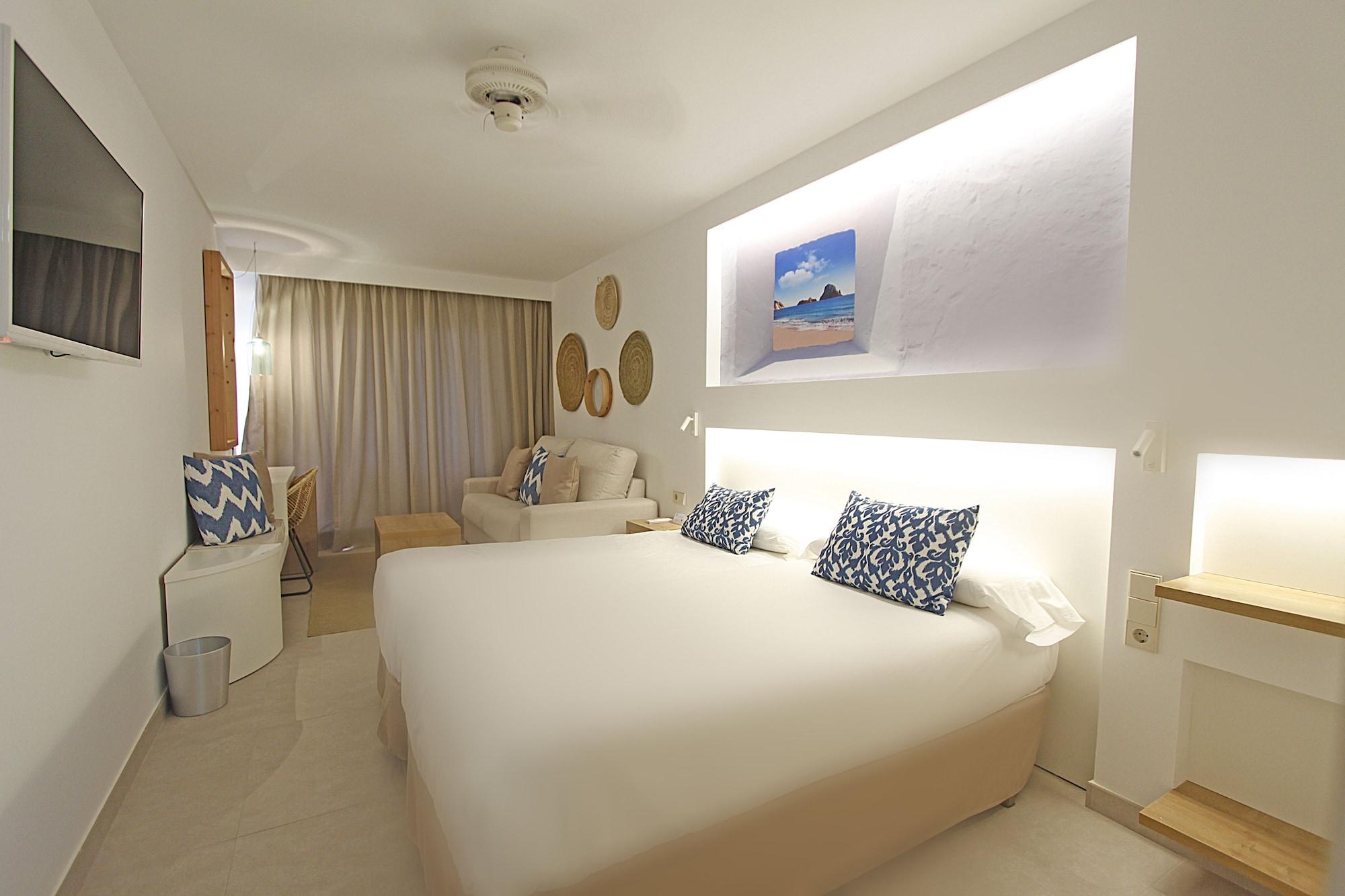 Bg Club 4* Portinatx