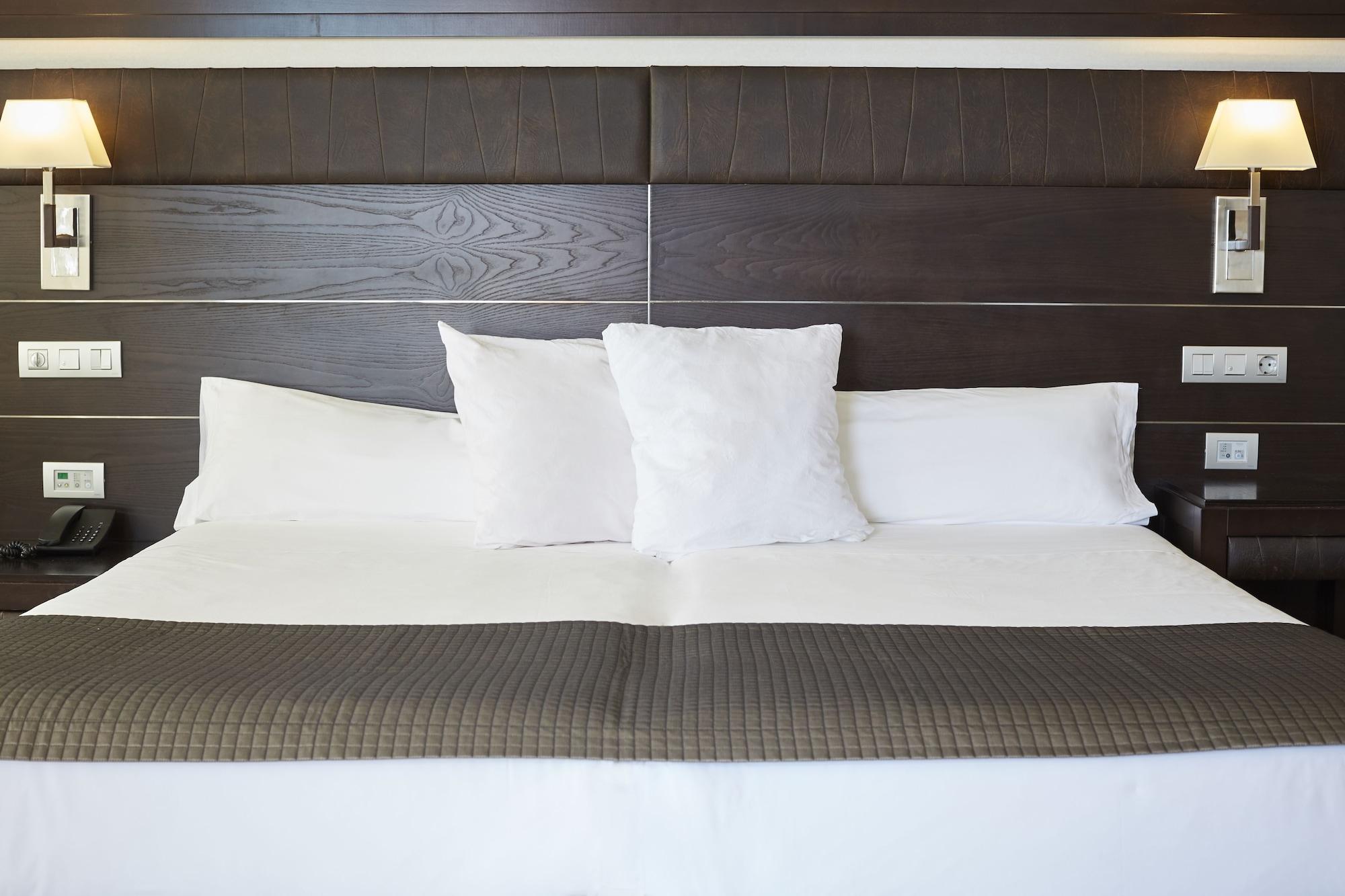 Insotel Fenicia Prestige & Santa Eulária des Riu