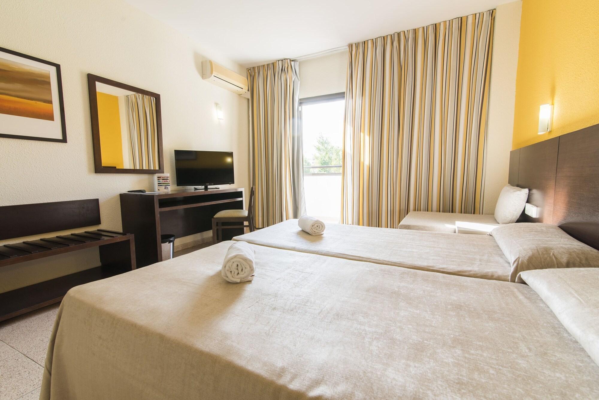 Azuline Mar Amantis & Ii 3* Sant Antoni de Portmany