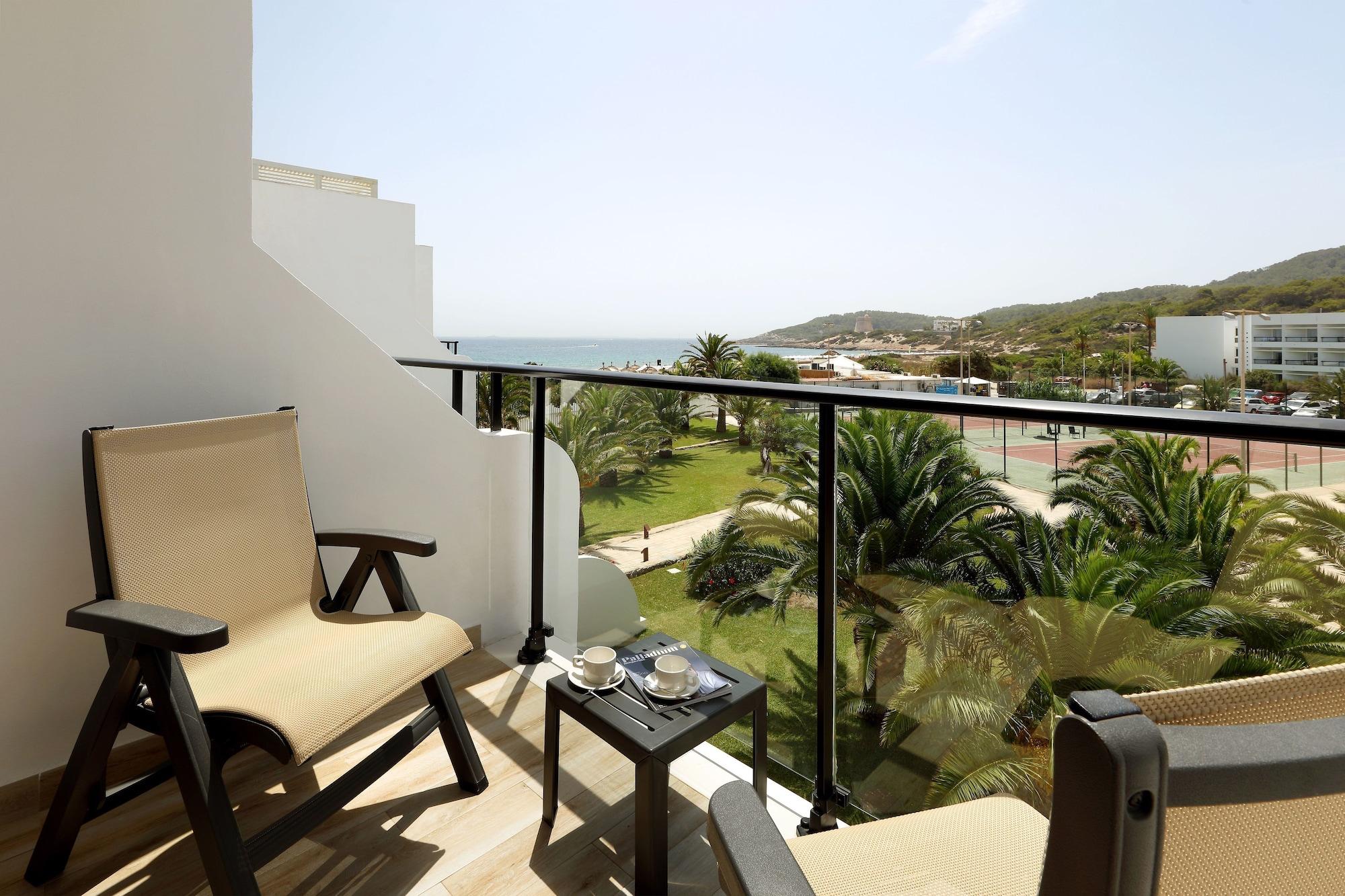 Hotel Grand Palladium White Island &