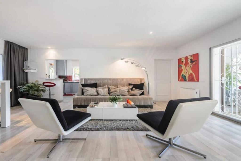 Villa Stylish Ibiza Villa Near Beaches Private Pool & Lush Garden