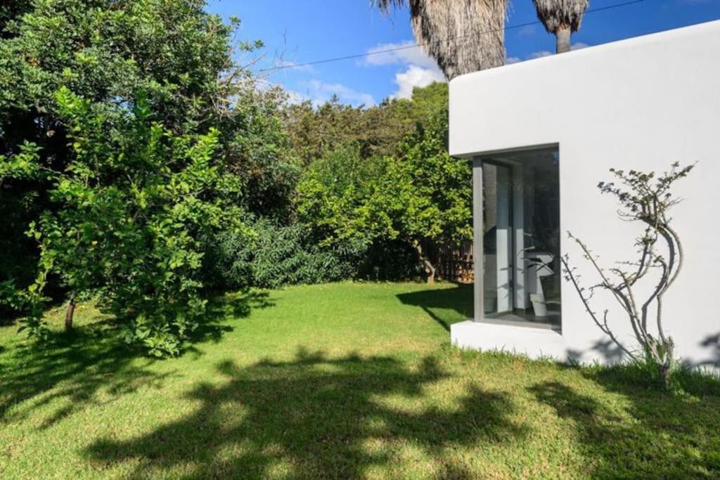 Stylish Ibiza Villa Near Beaches Private Pool & Lush Garden