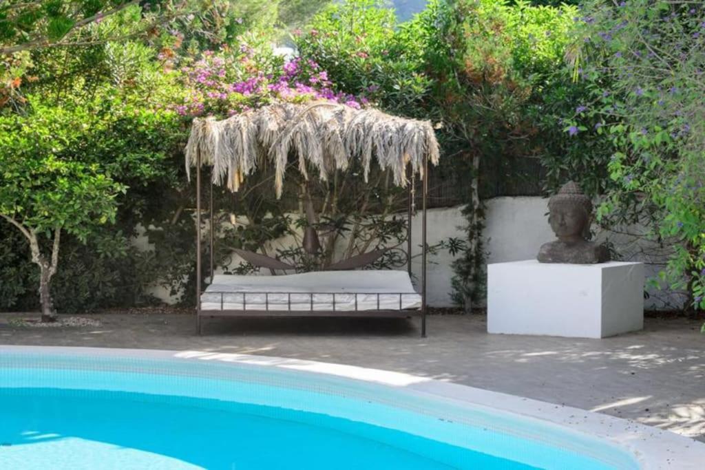 Stylish Ibiza Villa Near Beaches Private Pool & Lush Garden Villa