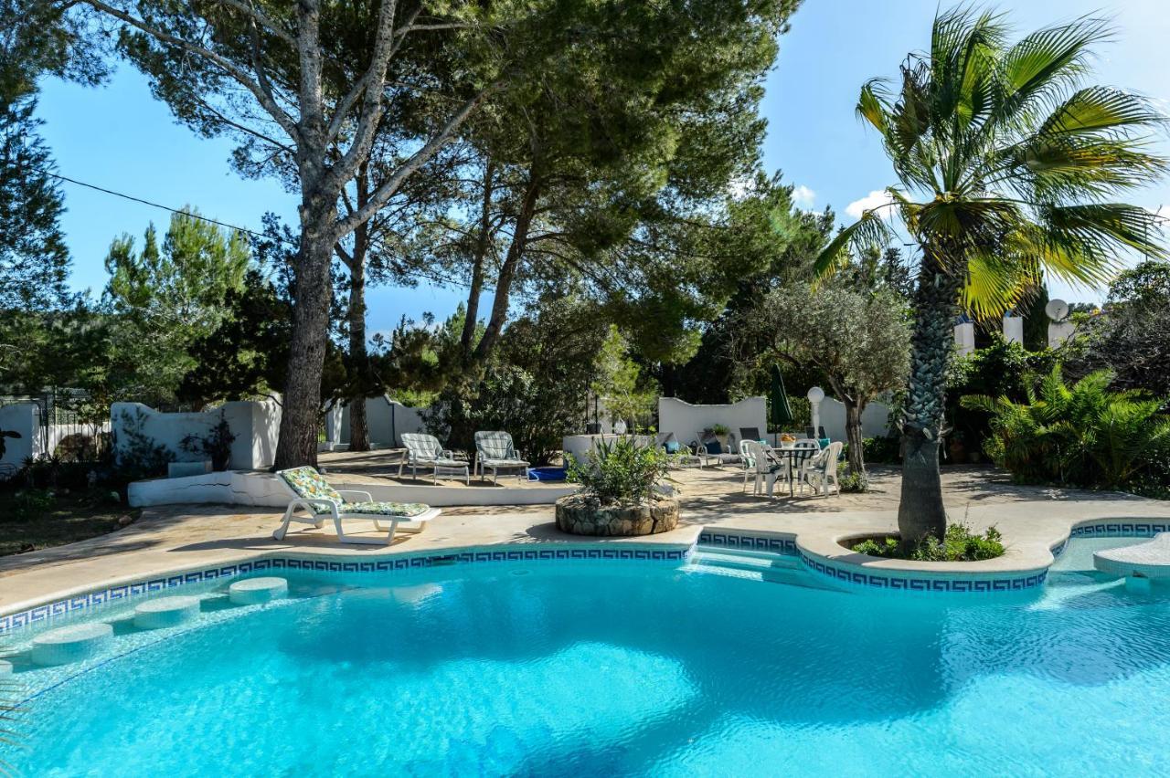 Sarrio Villa