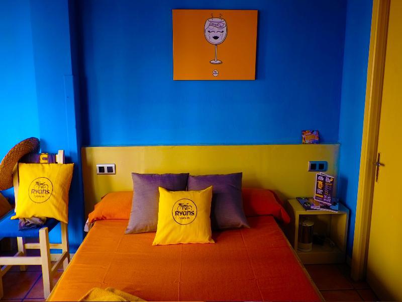 Ten Hostel Albergue