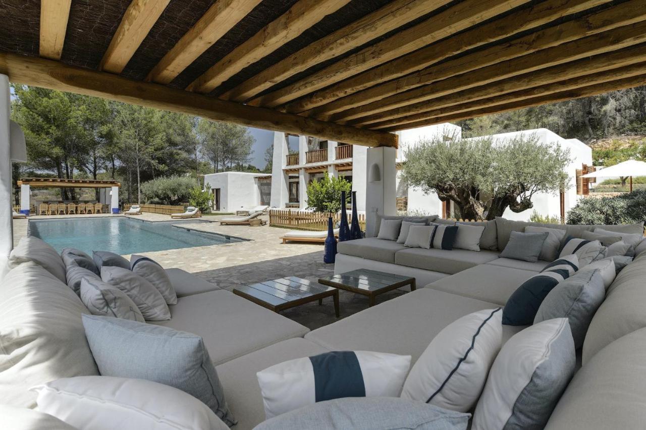 Blakstad: Tranquil Ibiza Retreat Near San Rafael * Santa Gertrudis (Ibiza)