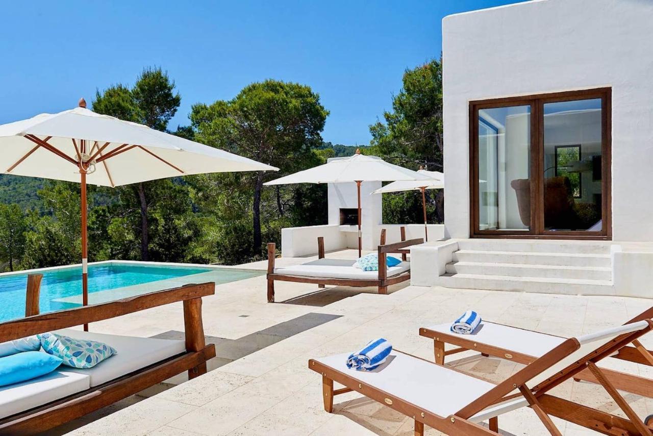 Villa Vista De Muntanya Luxury Villa: Exclusive Beachside Retreat Sant Josep de sa Talaia