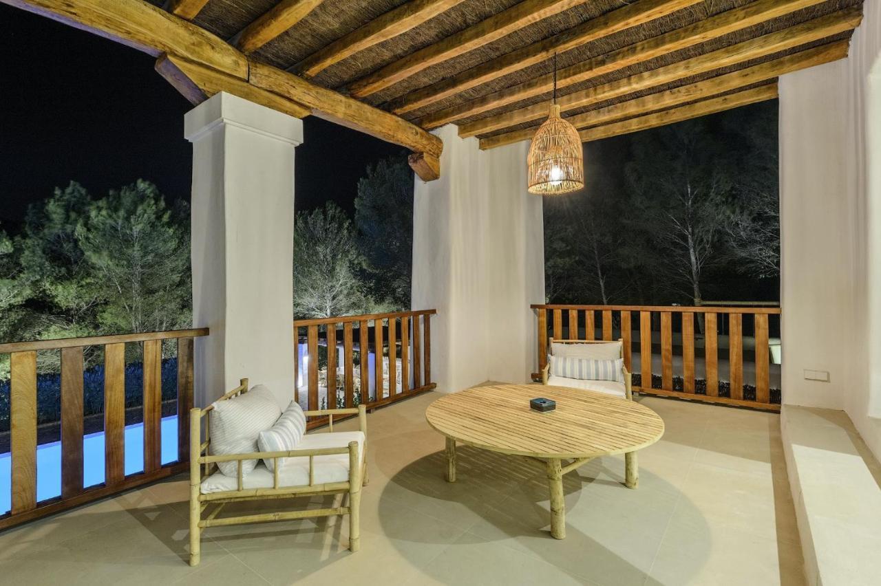 Villa Blakstad: Tranquil Ibiza Retreat Near San Rafael