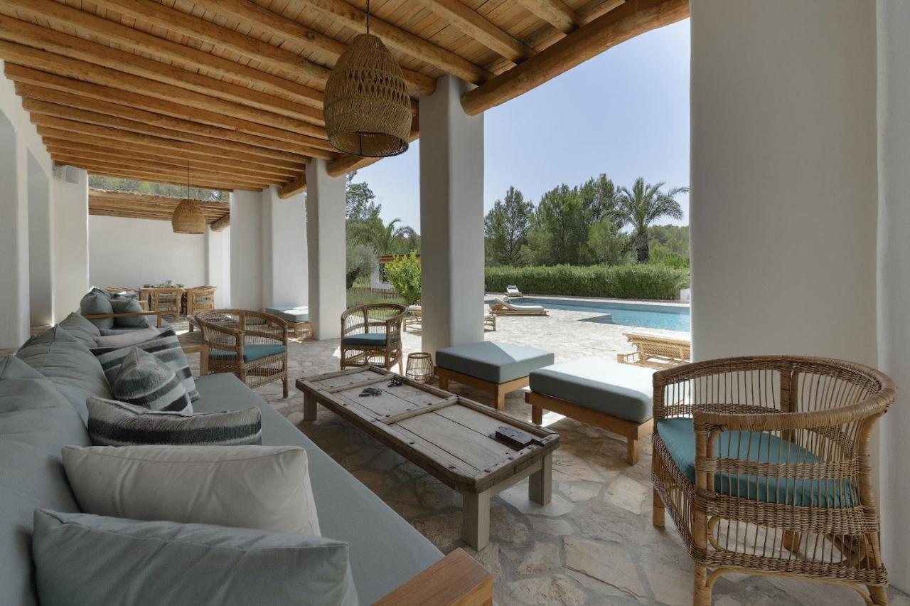 Villa Blakstad: Tranquil Ibiza Retreat Near San Rafael