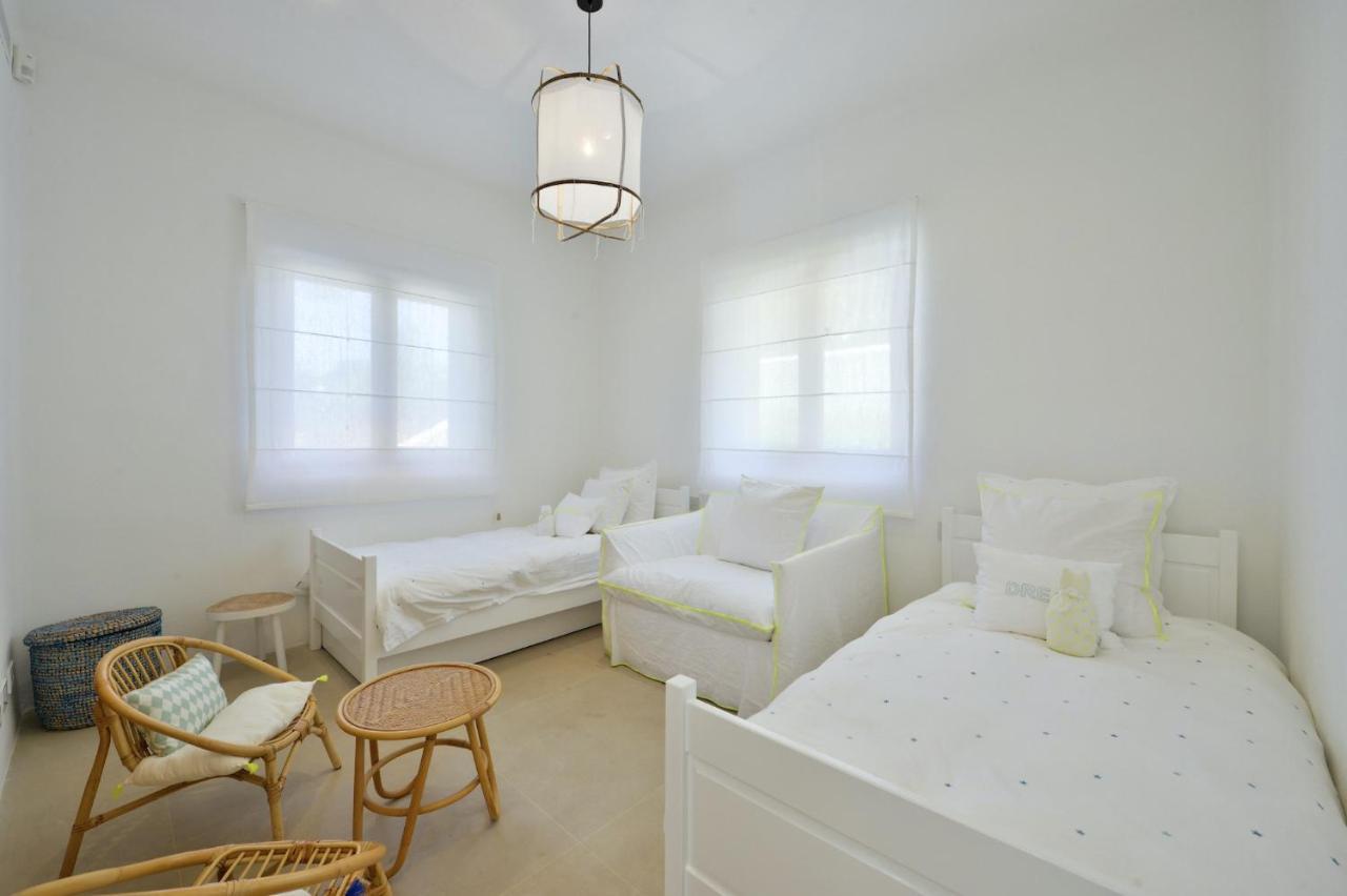 Villa Blakstad: Tranquil Ibiza Retreat Near San Rafael