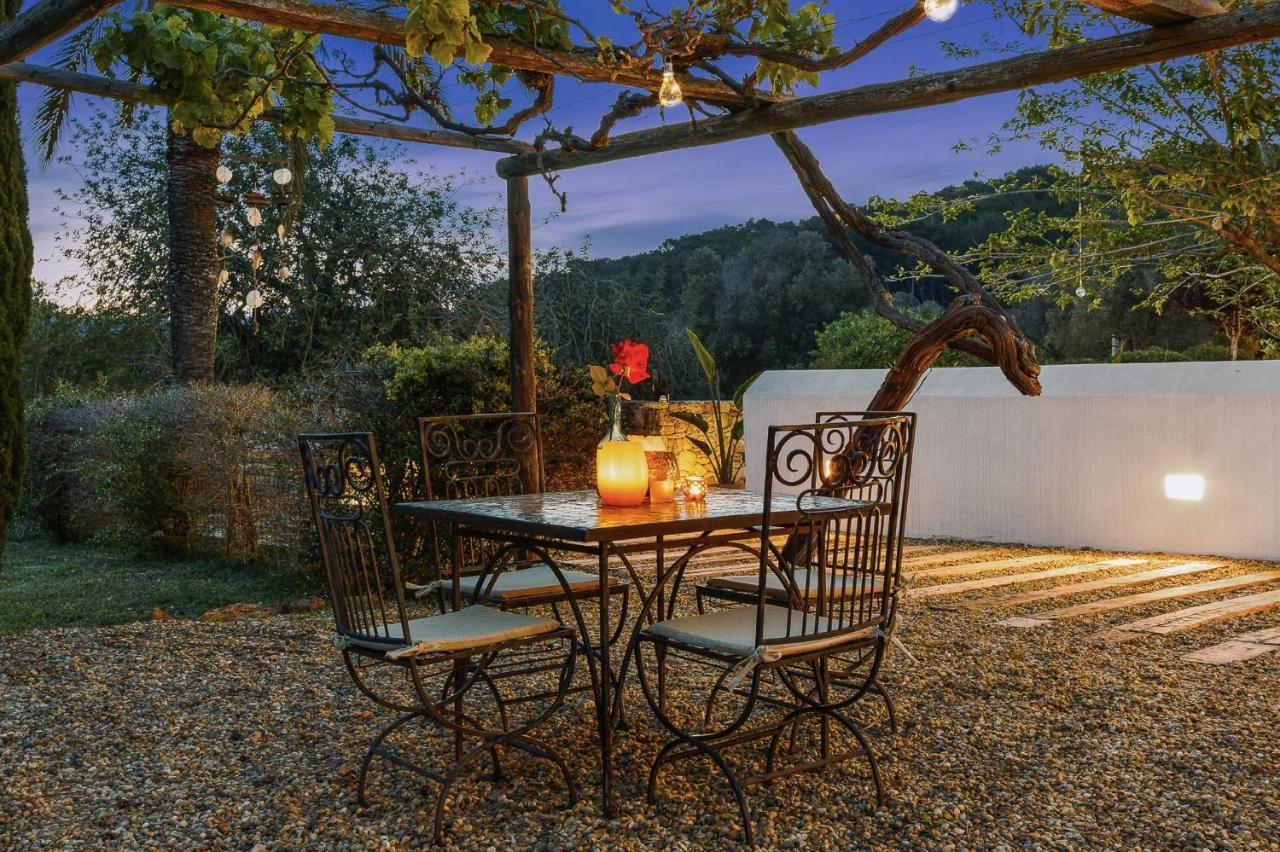 Ivy - San Carlos Villa Santa Eularia des Riu