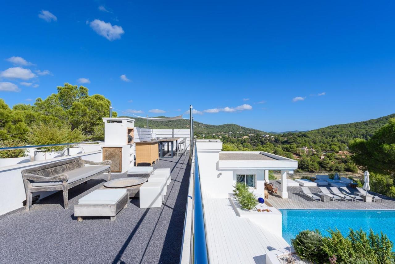 Villa Casa Blanca Jondal: Ibiza Seaview With Gym And Outdoor Kitchen *