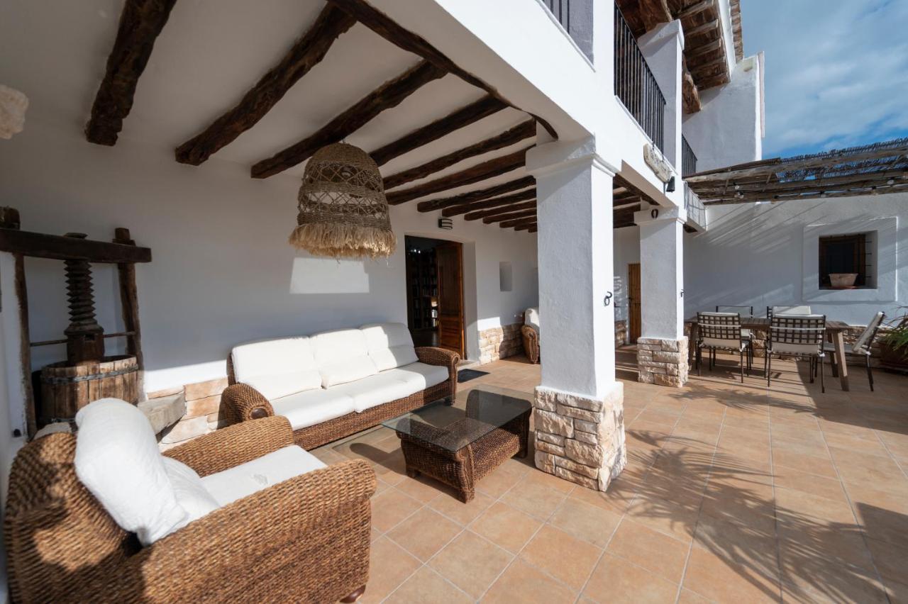 Country & Sea Villa