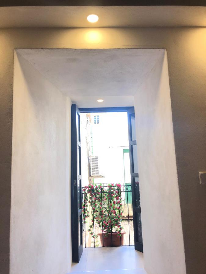 Private Can Bes, Dalt Vila *