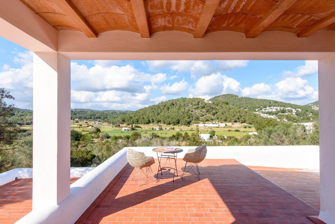 7 Bedroom With Pool - 5mins Walk To Cala Llonga - Ramon Villa *