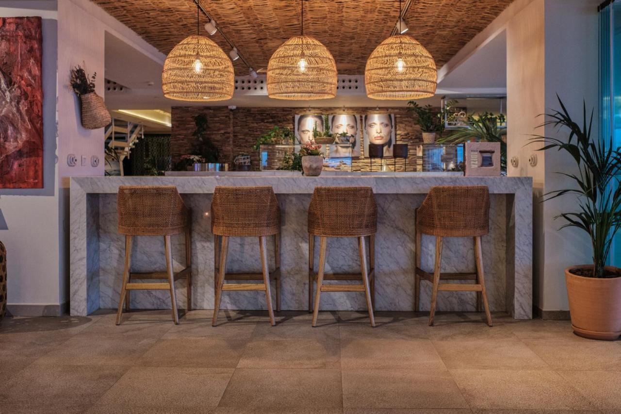 Me Ibiza - The Leading Of The World 5* Santa Eularia des Riu