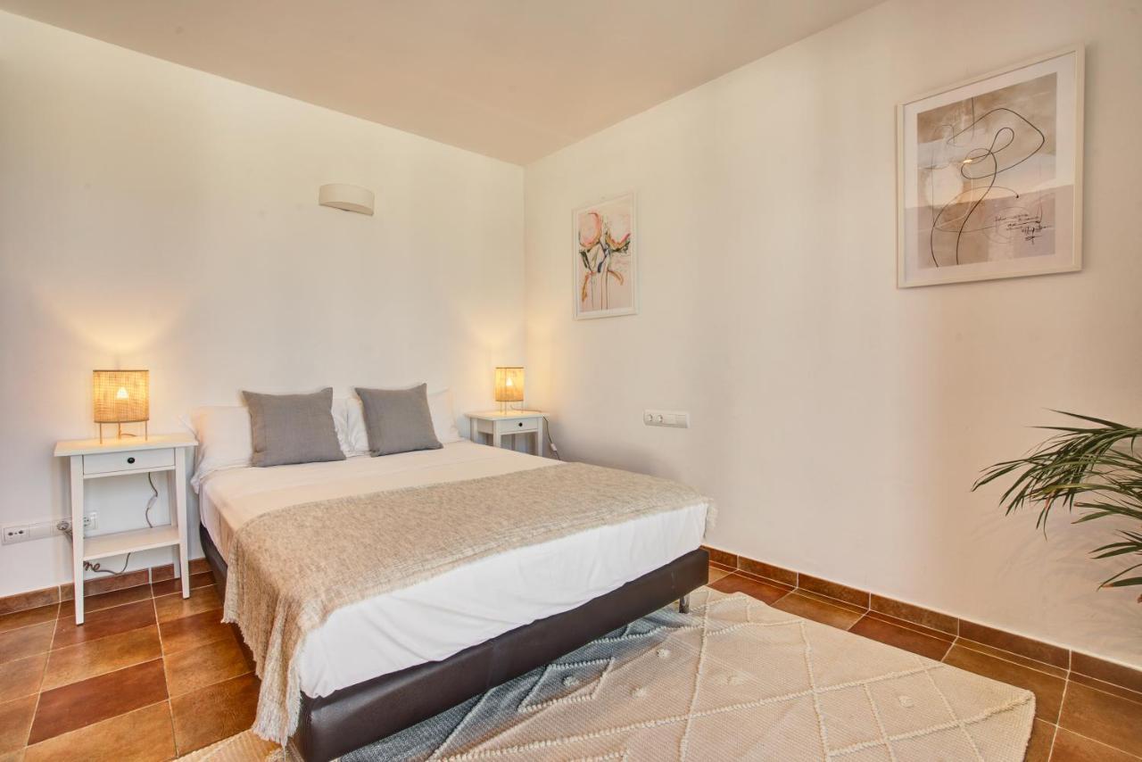 Villa Agua Ibiza - Fantastic With Pool & Bbq *