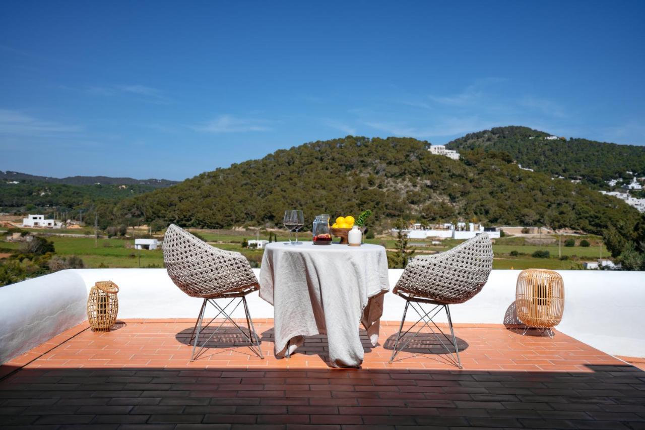 7 Bedroom With Pool - 5mins Walk To Cala Llonga - Ramon Villa *
