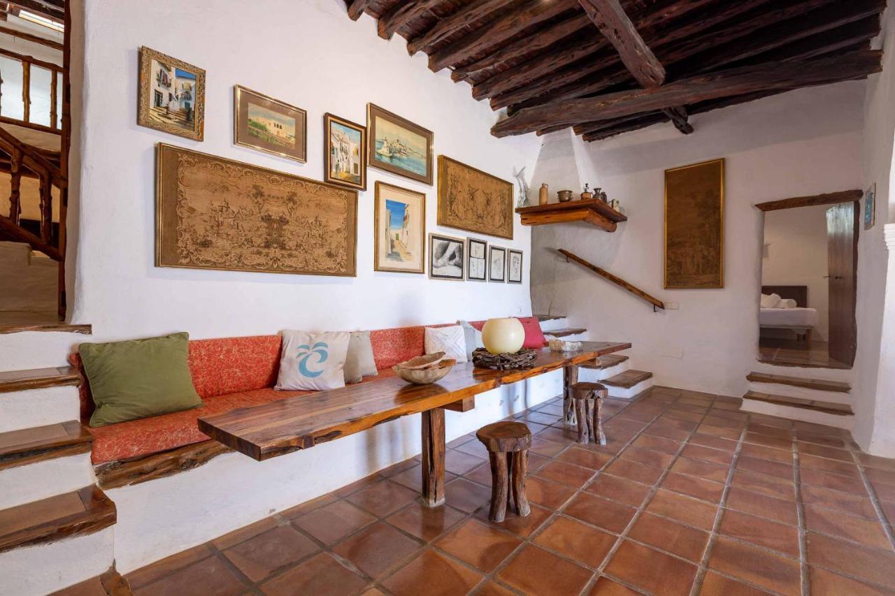 Puig Blanc Villa