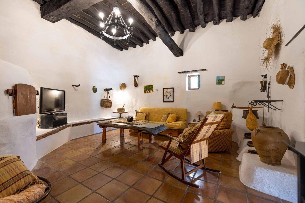 Villa Puig Blanc Montecristo
