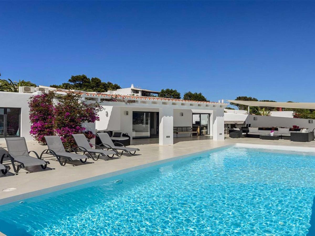 Modern With Sea Views *