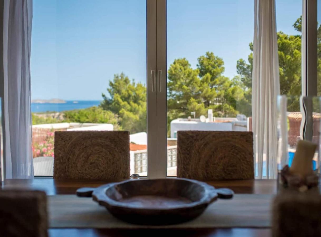En Cala Vadella Familias Y Parejas Villa Sant Josep de sa Talaia