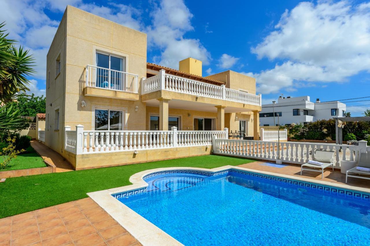 Villa Next To Playa Bossa San José