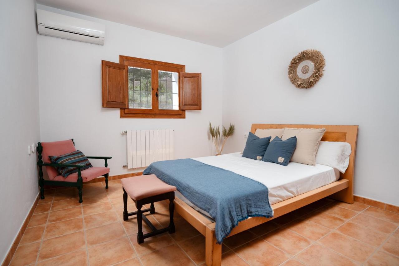7 Bedroom With Pool - 5mins Walk To Cala Llonga - Ramon Villa