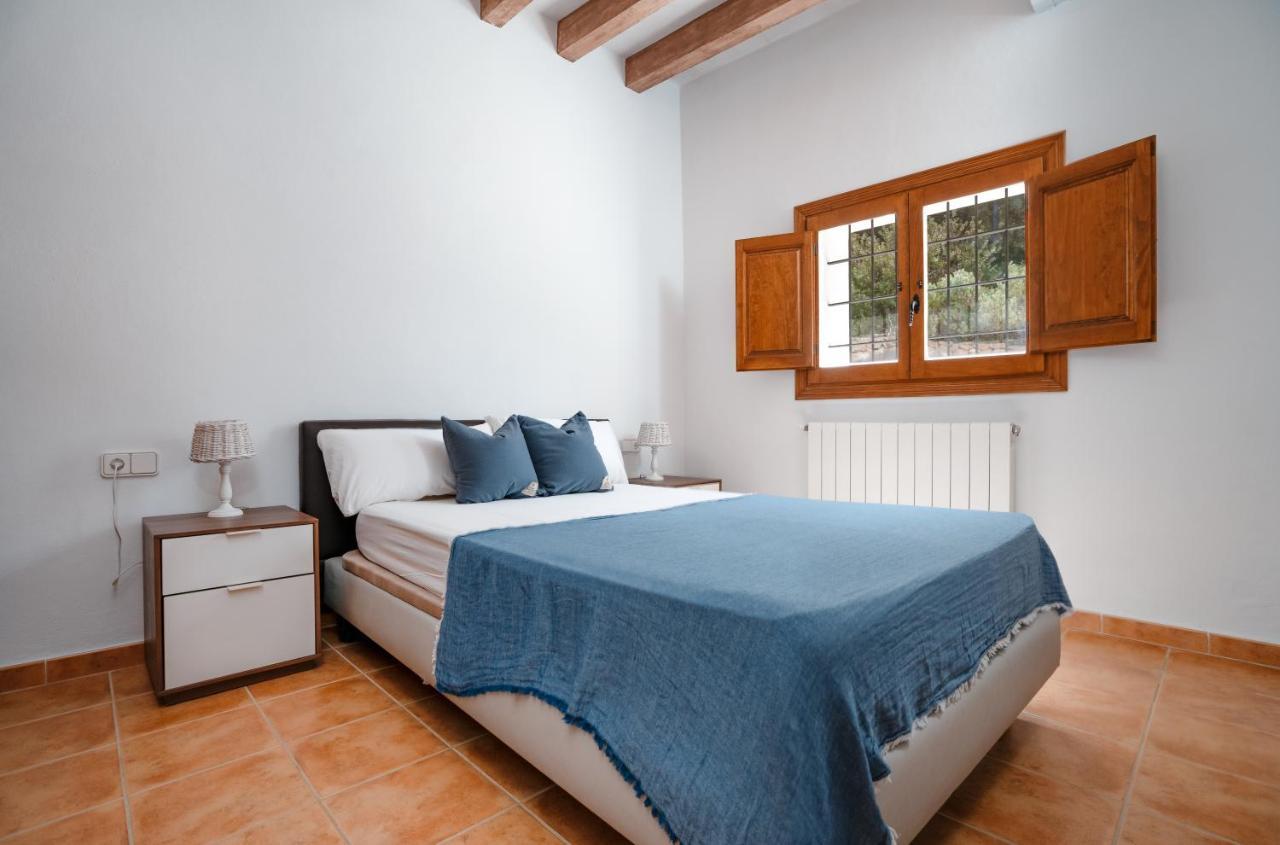 7 Bedroom With Pool - 5mins Walk To Cala Llonga - Ramon Villa