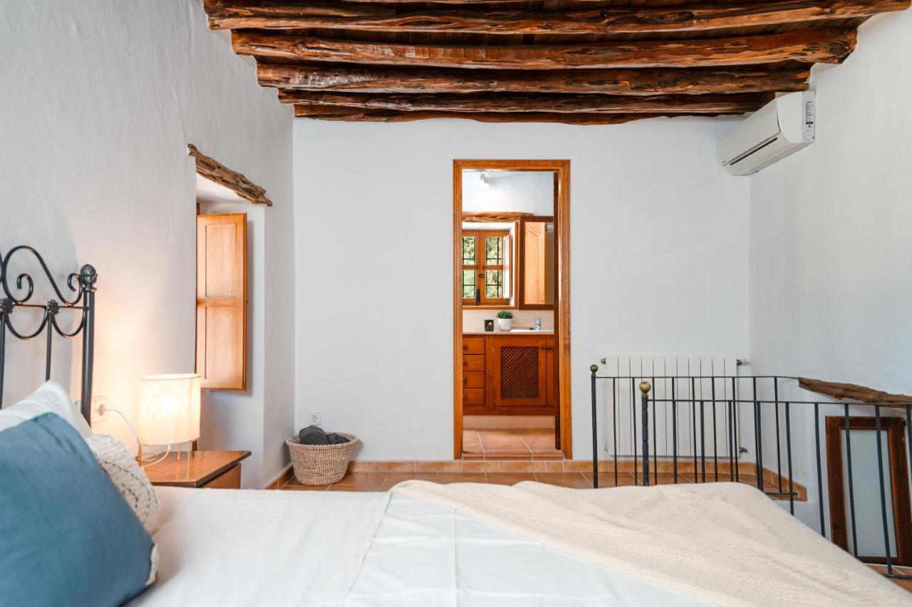 Villa 7 Bedroom With Pool - 5mins Walk To Cala Llonga - Ramon *