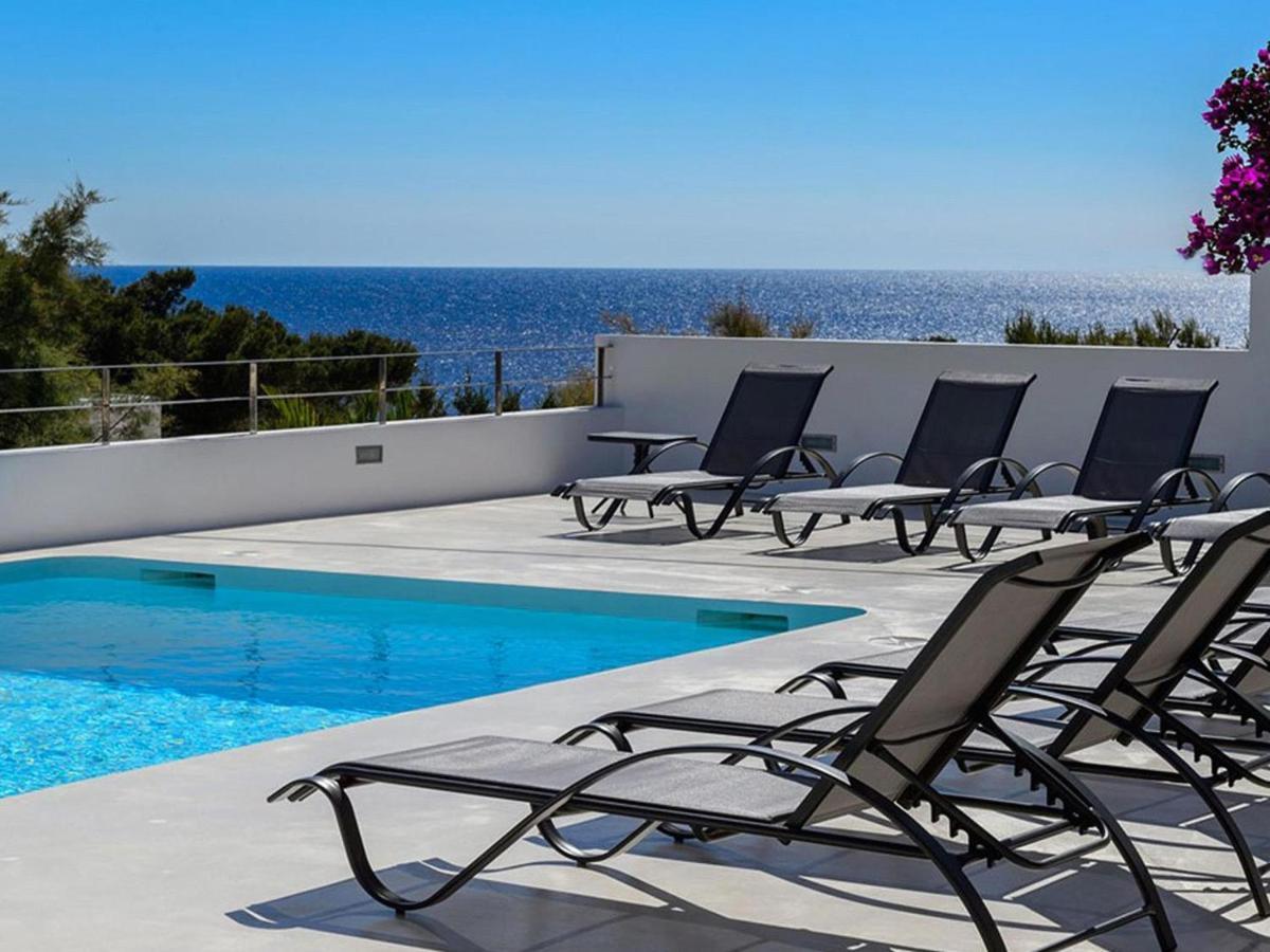 Ferienhaus Modern With Sea Views