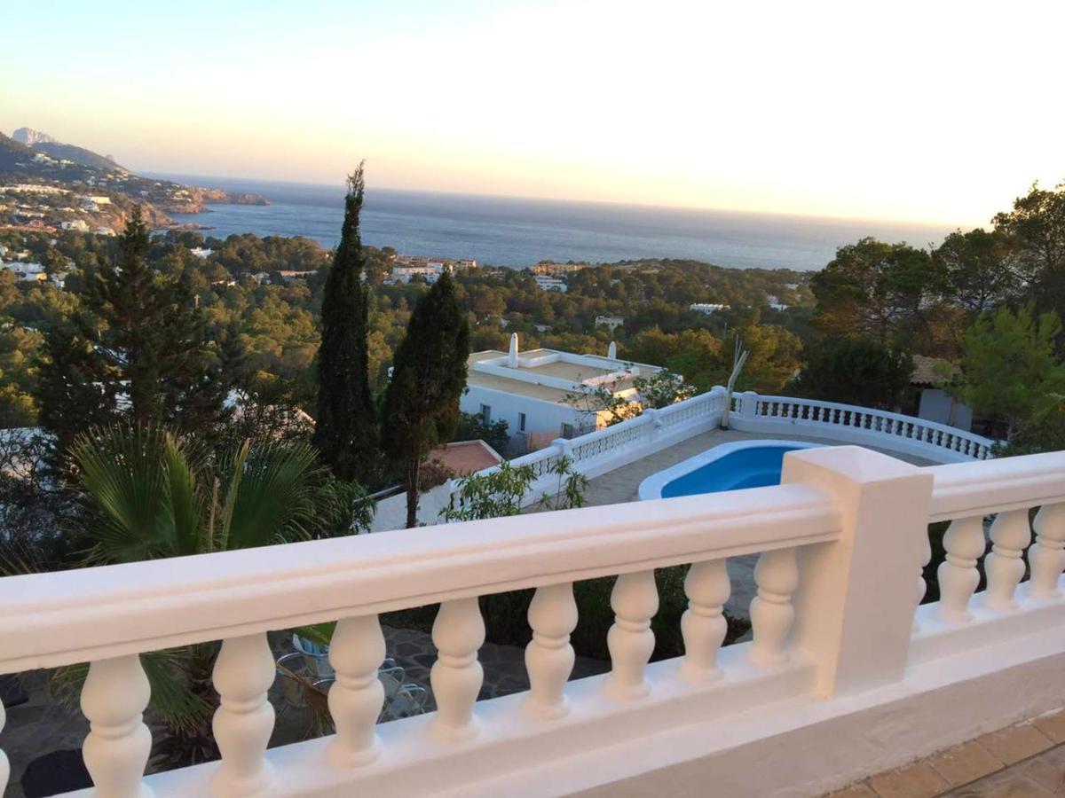 Pousada Sophisticated Villa: Private Pool Retreat In Sant Josep *