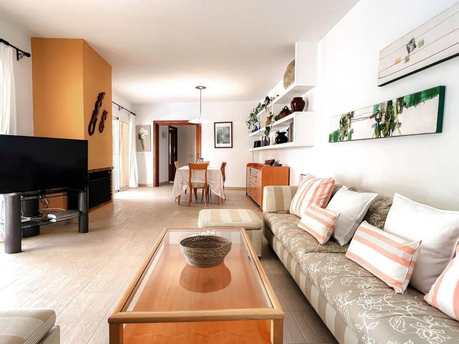Pousada Bonita Casa Con Piscina Privada Y Amplio Jardin Sant Francesc de s'Estany