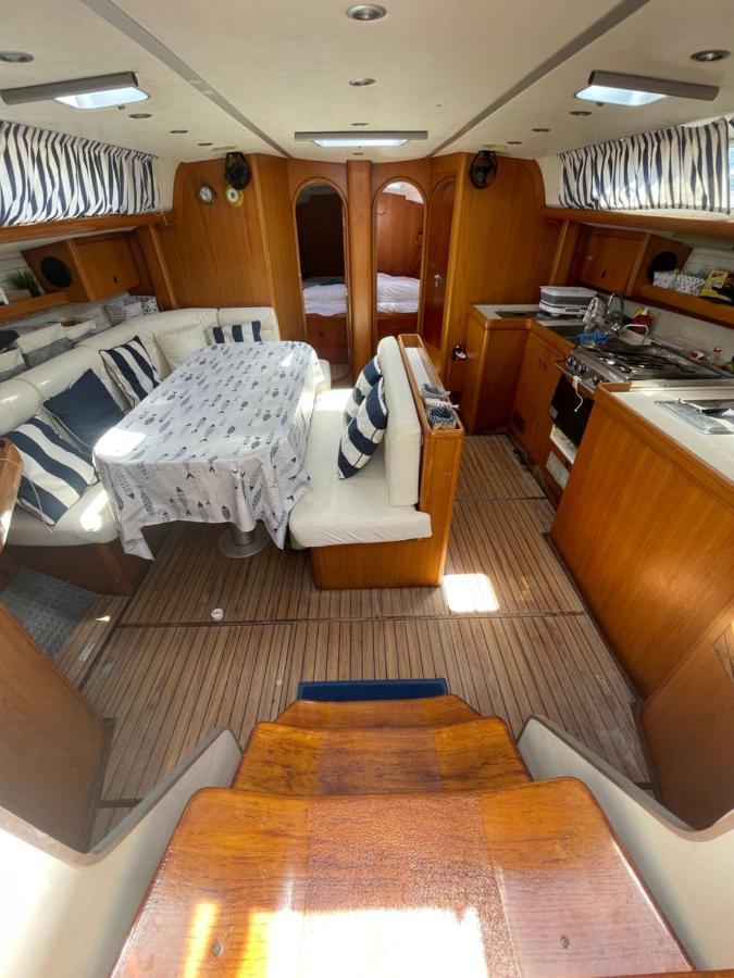 Botel Velero Beneteau Gybsea 50 *