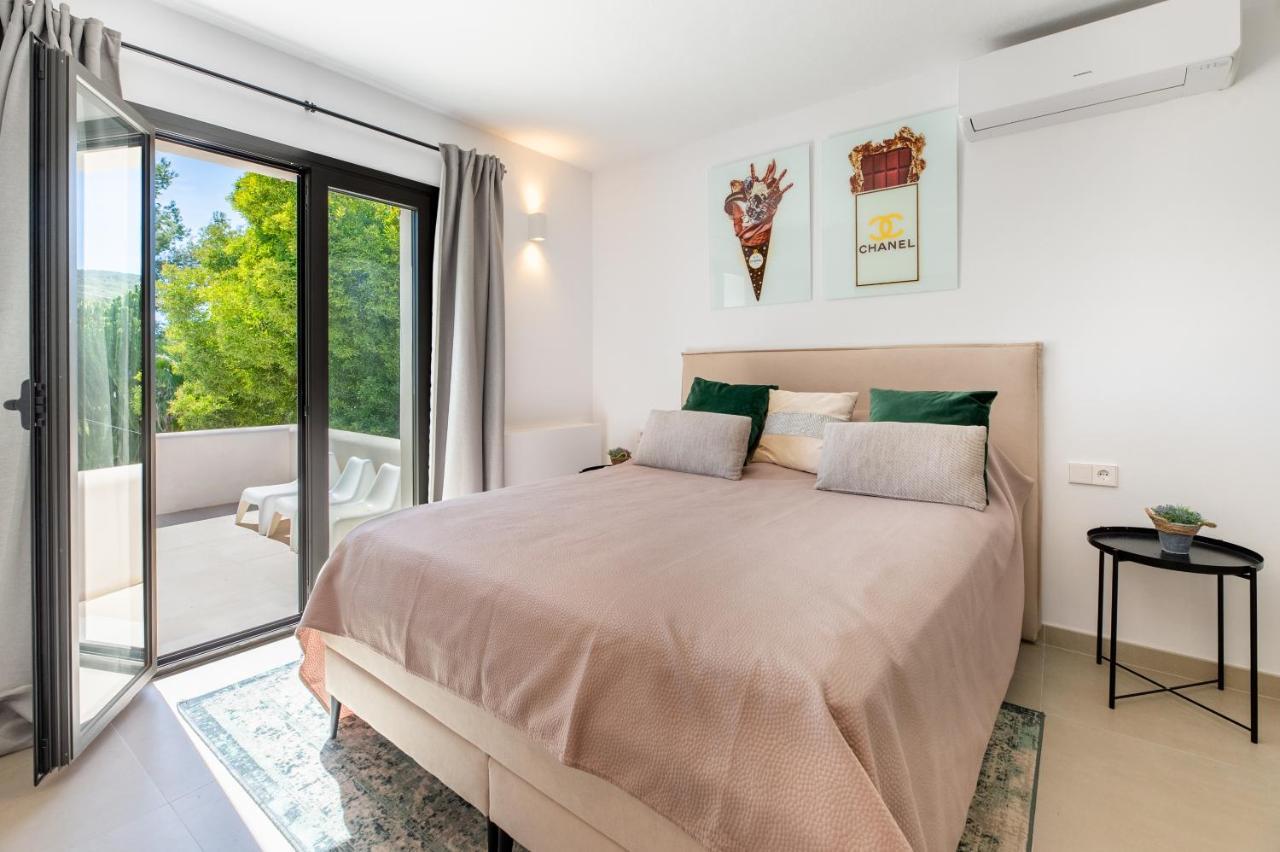 Romero Renovated - San Rafael Villa